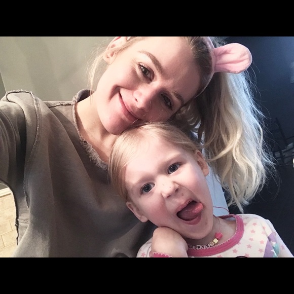 Meet the Posher - Picture 4 of 8